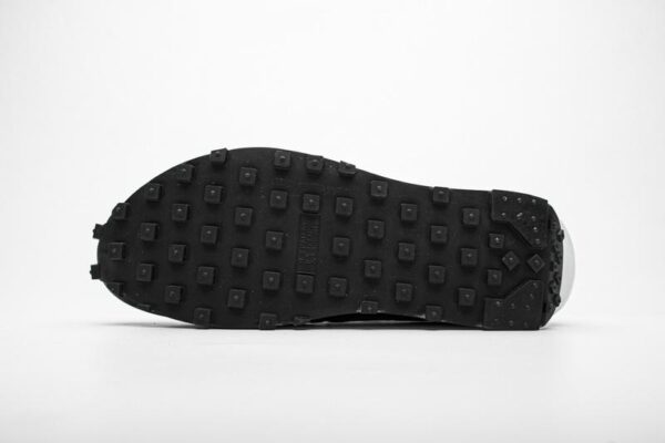 BV0073-002 Sacai x Nike LDWaffle BlackWhite - Image 14